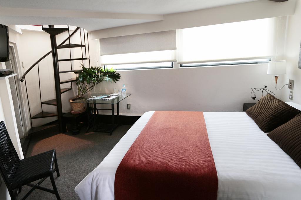 Aztic Hotel And Executive Suites Мексико Сити Екстериор снимка