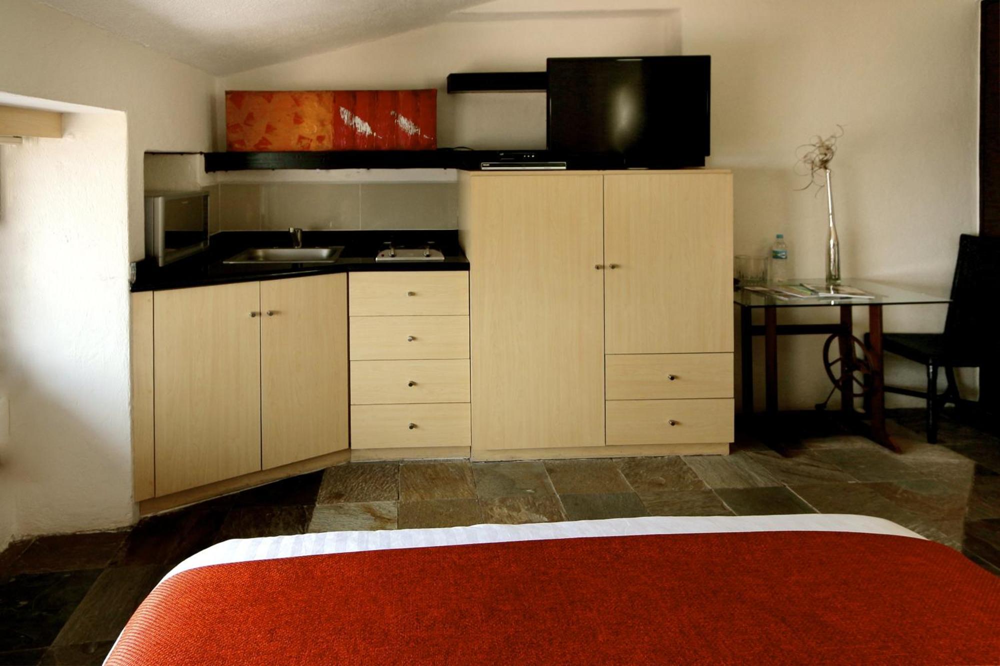 Aztic Hotel And Executive Suites Мексико Сити Екстериор снимка
